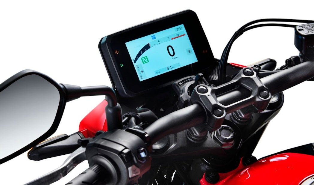 CB 500 Hornet - Foto: Divulgação