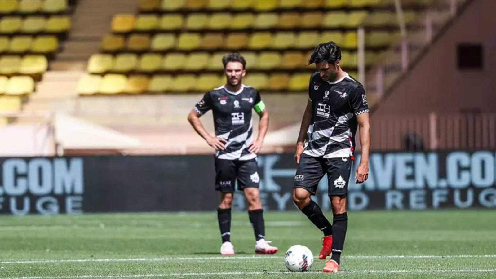 Pilotos de Fórmula 1 viram jogadores de futebol por um dia em Mônaco; entenda