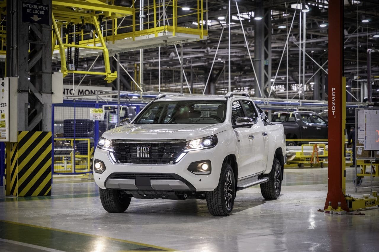 Fiat Titano começa a ser produzida na Argentina, e trocará de motor no Brasil