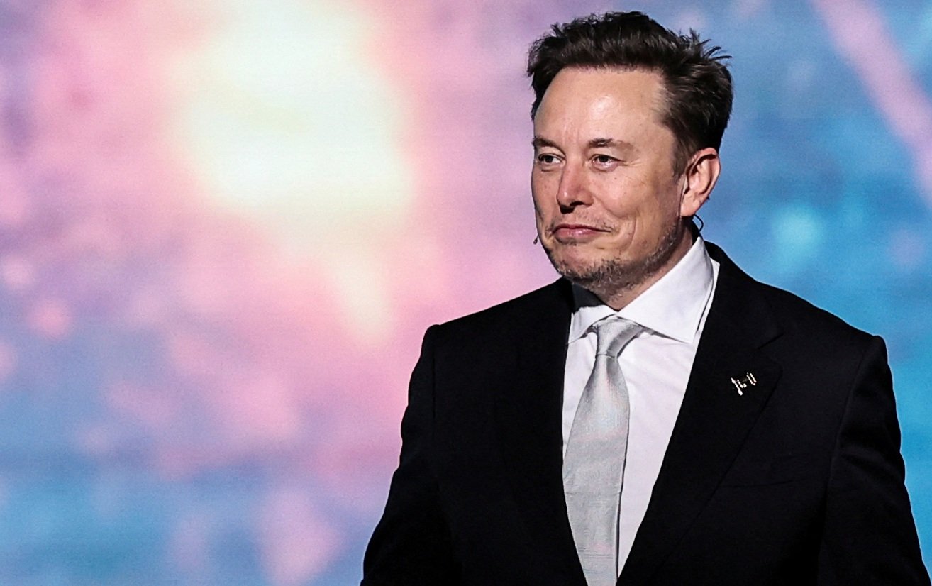Saída de Elon Musk do governo Trump impulsiona ações da Tesla