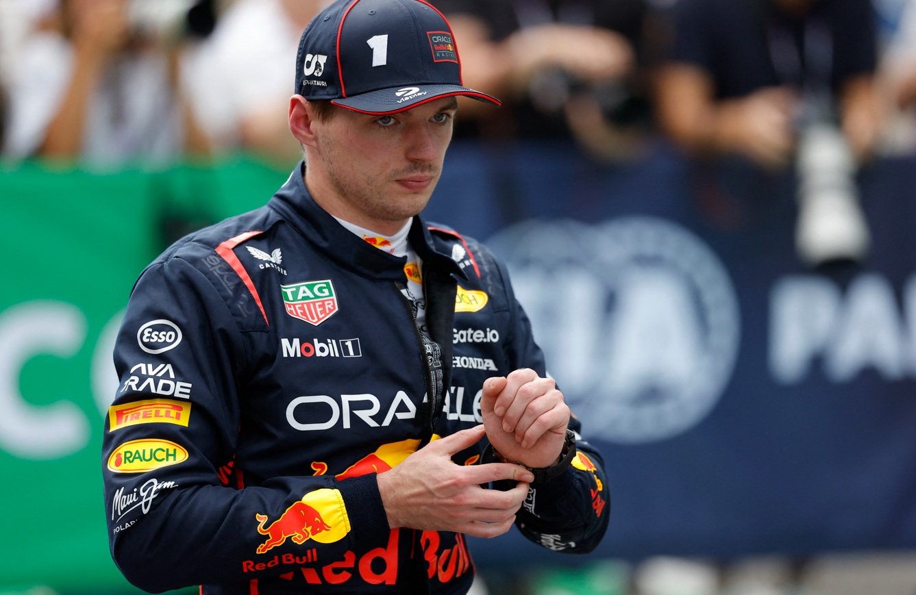 Verstappen admite erro em batida no GP da Espanha de F1: ‘Não deveria ter acontecido’