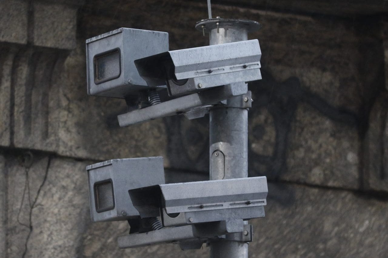 Brasil começa a testar radar de velocidade média: entenda como funciona a tecnologia