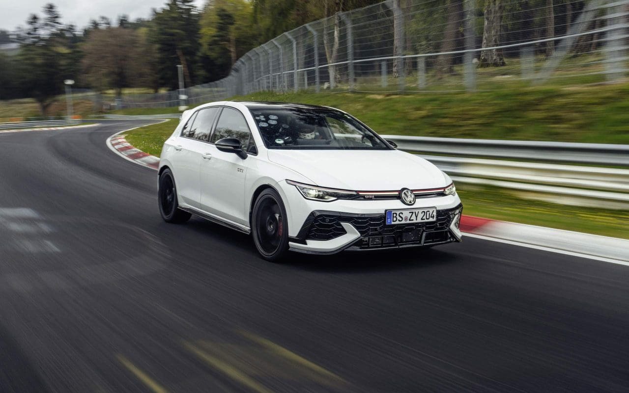 Vídeo: Golf GTI de oitava geração bate recorde da VW em Nürburgring