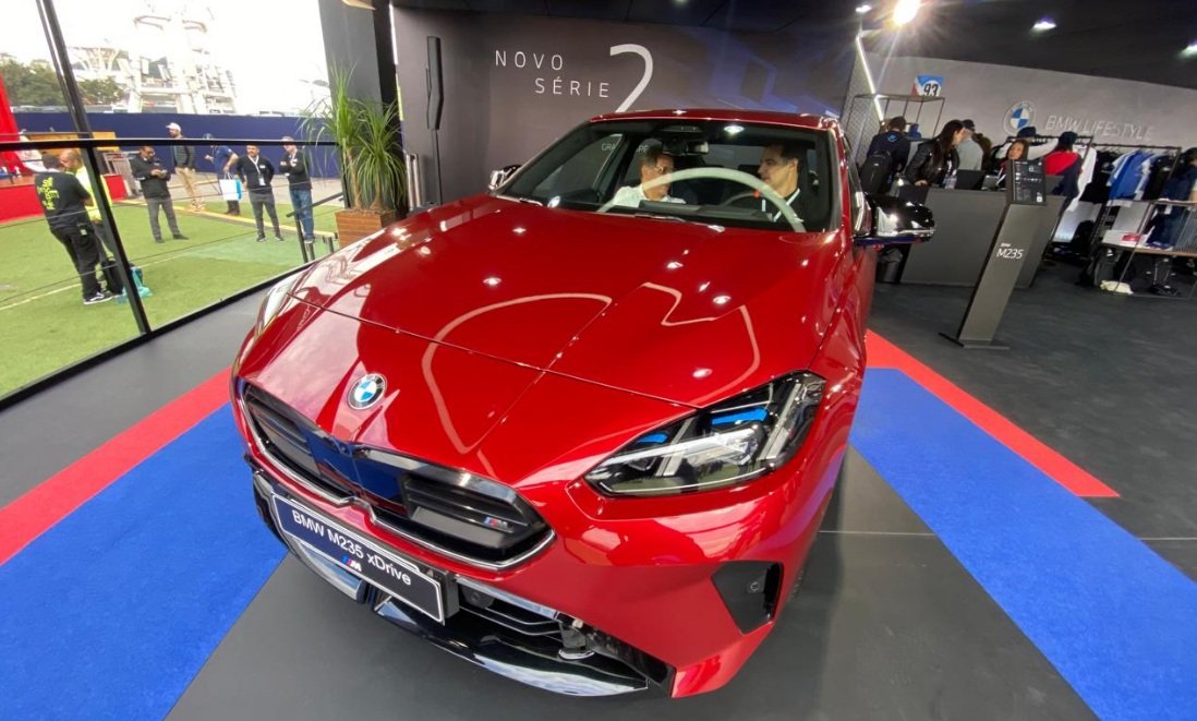 Novo BMW Série 2 Gran Coupé ganha ‘banho de loja’ e chega a partir de R$ 321 mil