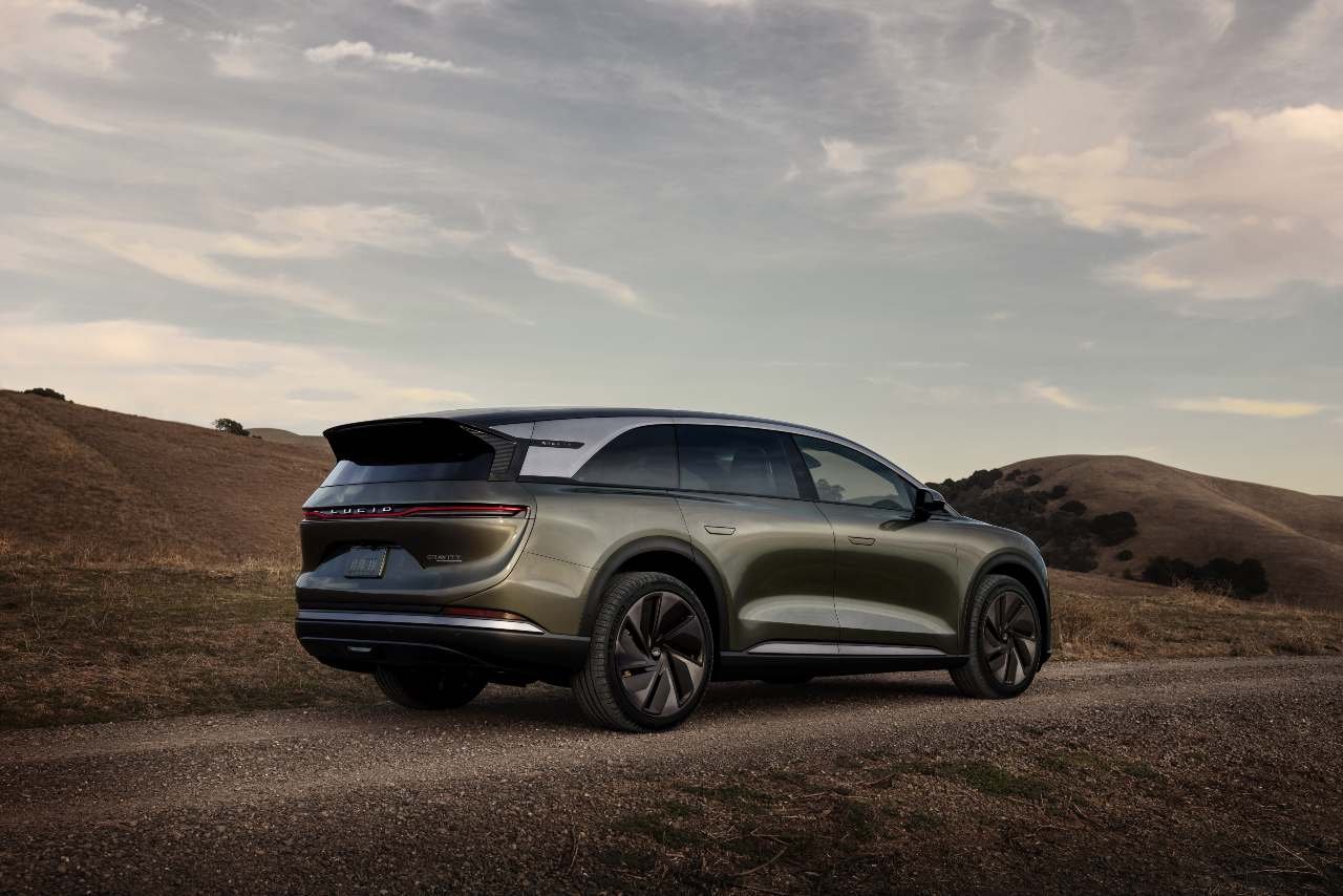 Lucid Gravity Grand Touring