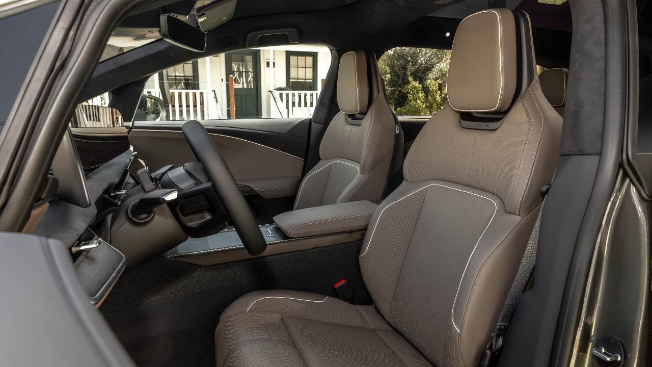 Lucid Gravity Grand Touring
