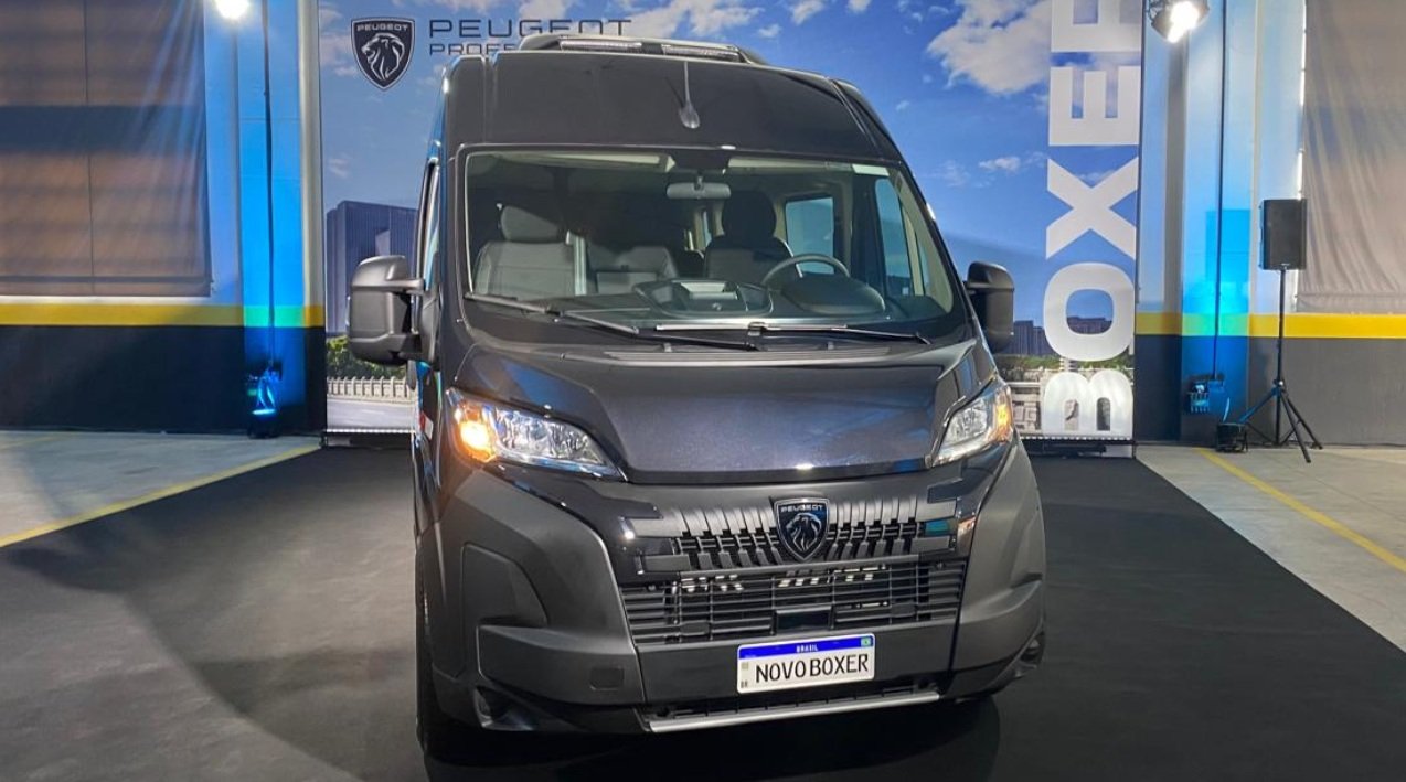 Peugeot Boxer entrega novas tecnologias, visual e motor a partir de R$ 260 mil