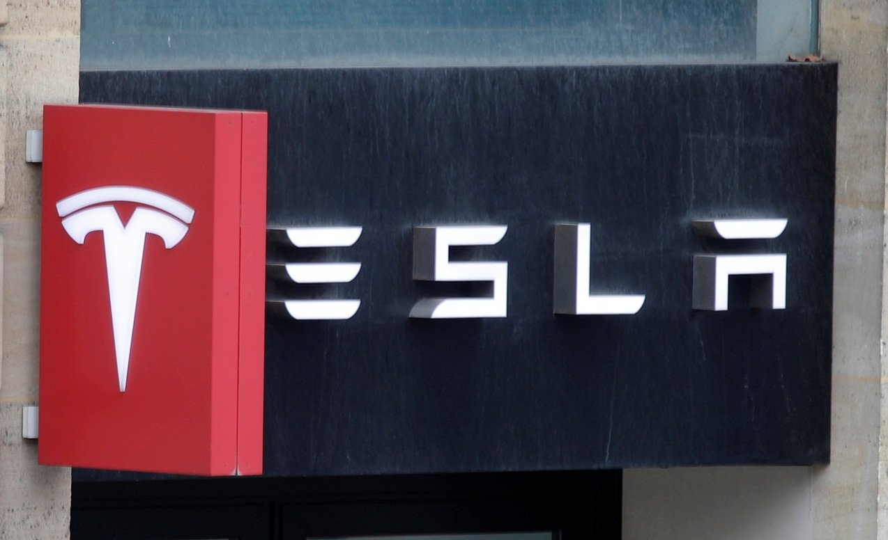 Tesla começa a montar modelo mais barato