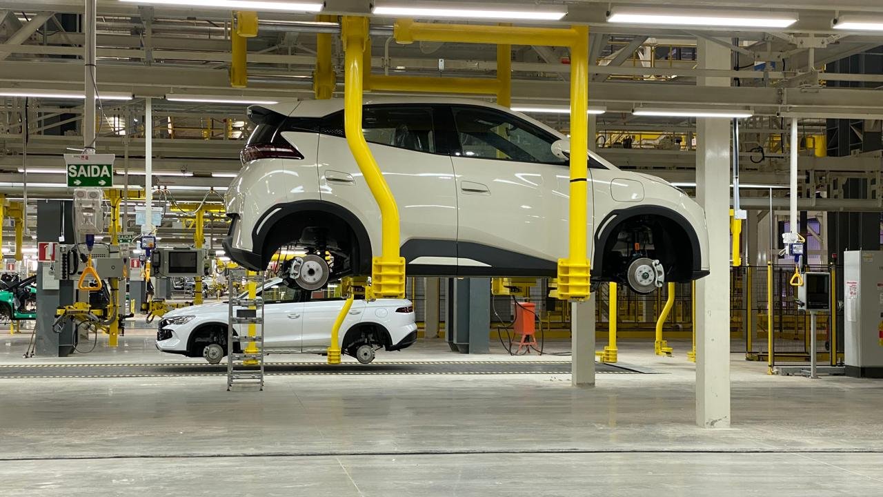 BYD começa produção nacional com três modelos; veja quais