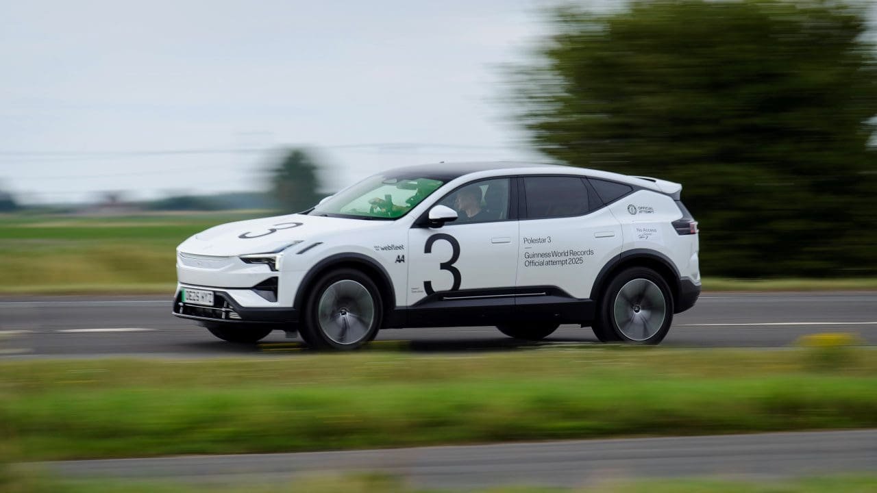 SUV elétrico ‘irmão da Volvo’ bate recorde de autonomia, com 935 km sem recarregar