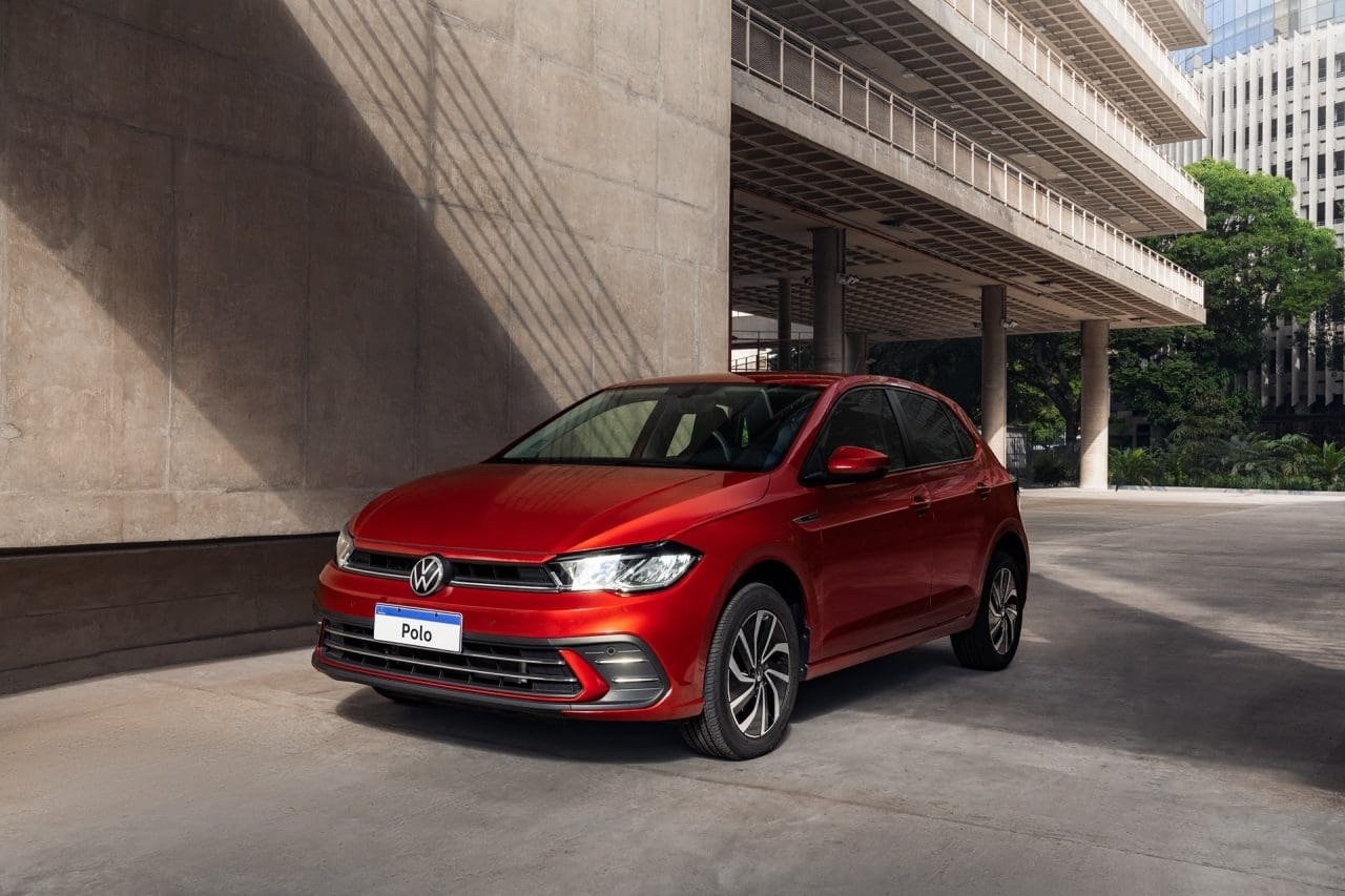 Promoção: com R$ 11 mil de desconto, VW Polo Highline sai a preço de Kardian básico