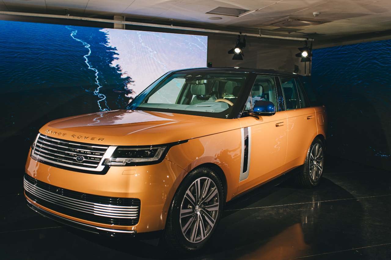 Conheça Range Rover único que chega ao Brasil por R$ 2,7 milhões