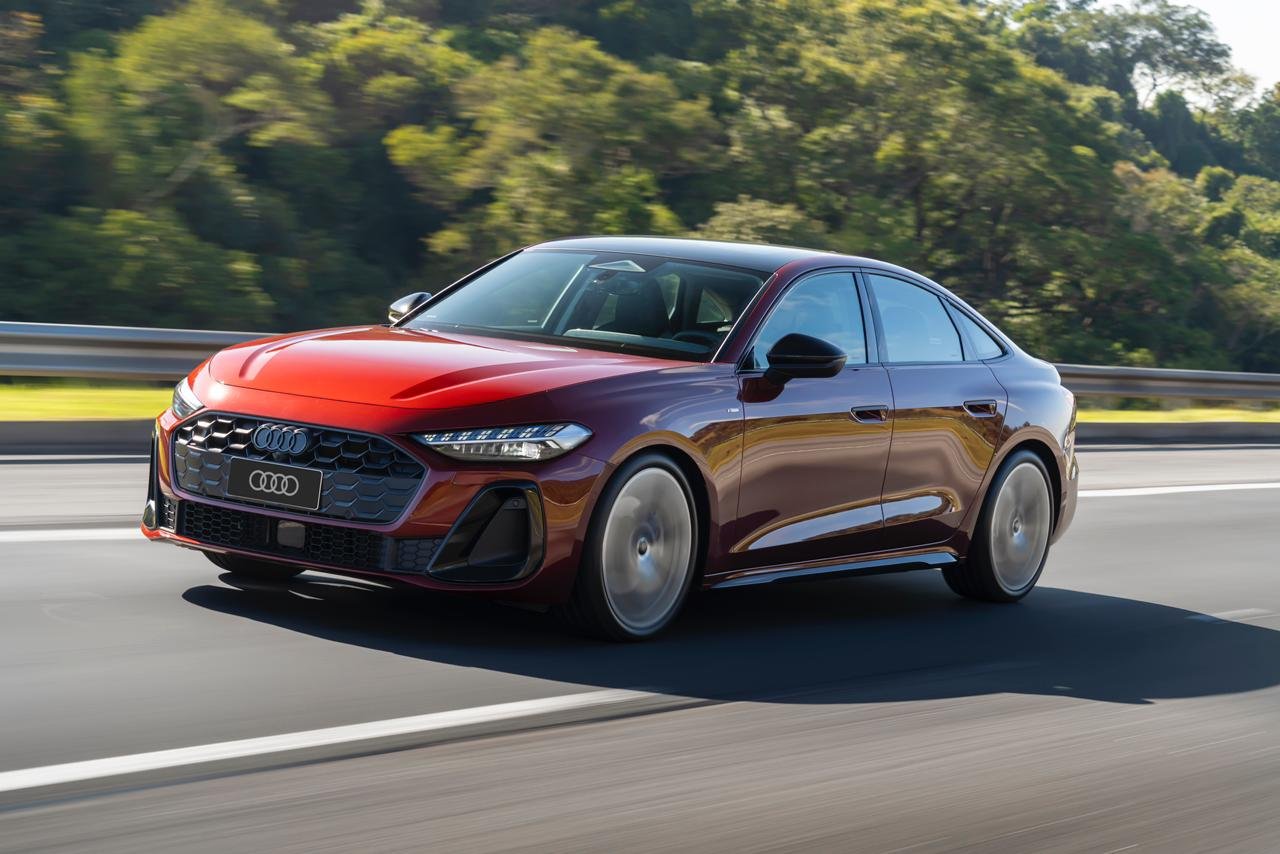 Novo Audi A5 chega às lojas por R$ 380 mil para tomar o lugar do A4