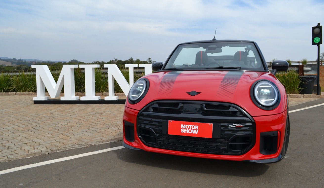 Teste rápido: Mini Cooper JCW conversível é o mais divertido da linha