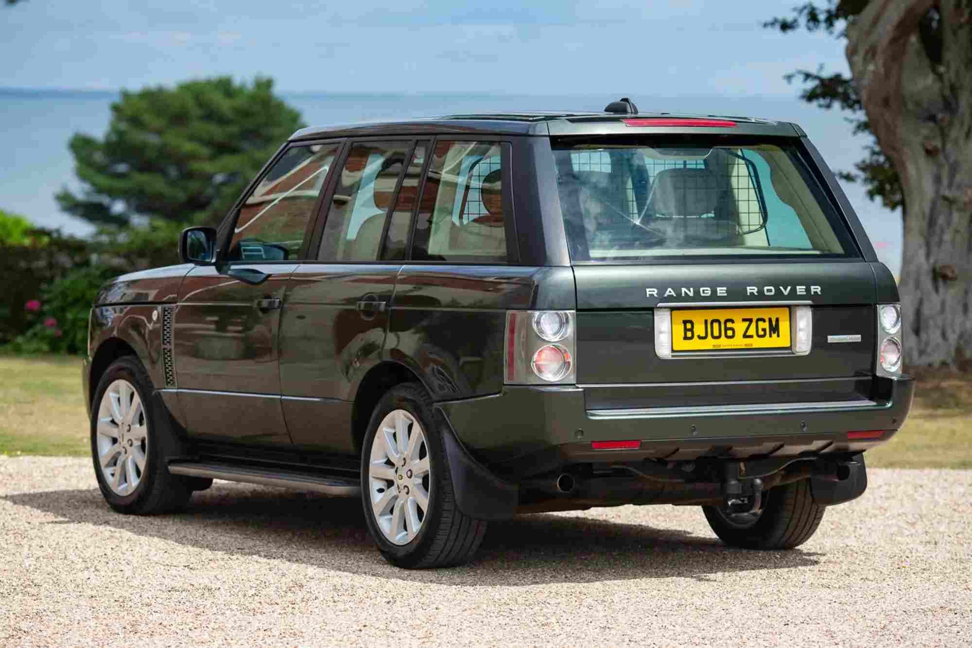 Range Rover da Rainha Elizabeth II é arrematado por R$ 1,3 milhão