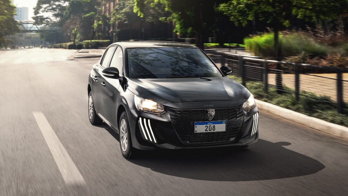 Peugeot 208 2025 sai mais barato que Mobi de entrada em promoção