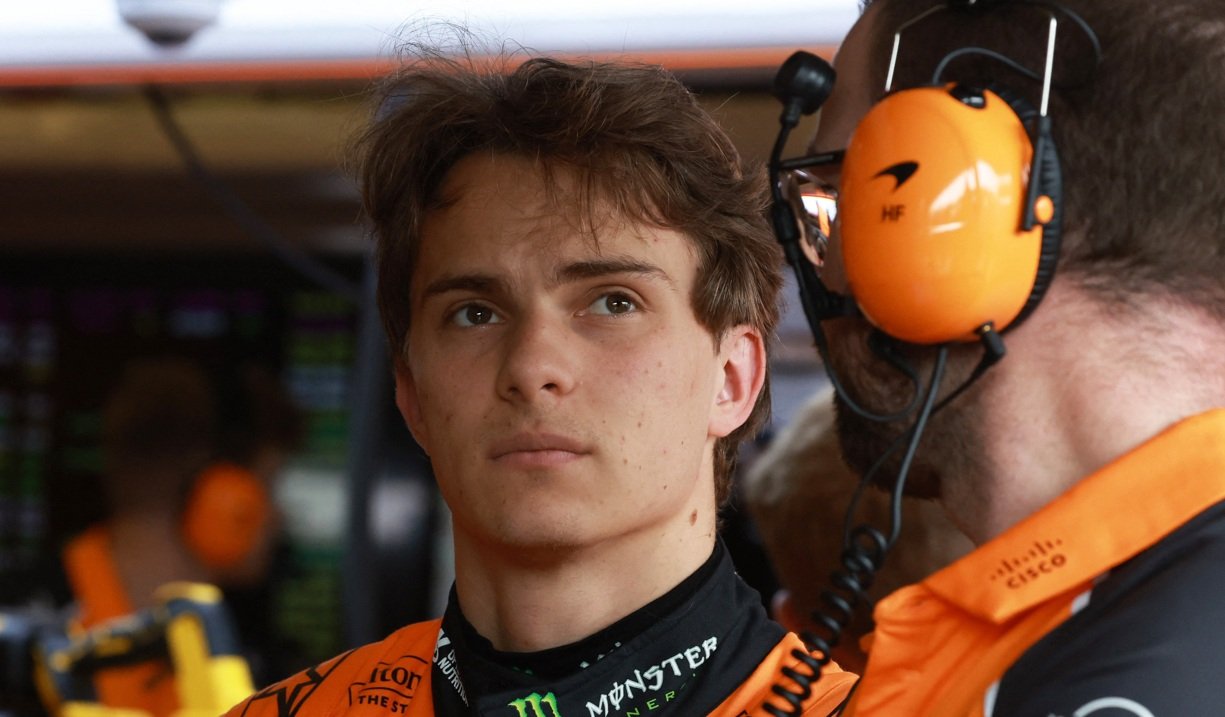 Oscar Piastri, da McLaren, durante os treinos