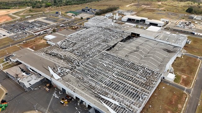 Produção da Toyota no Brasil pode ficar parada até fim do ano após tempestade