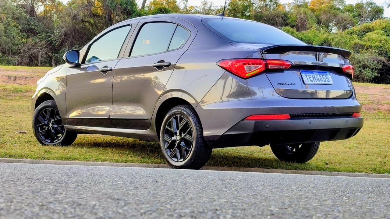 Sedan compacto ainda vale a pena em 2025? O Fiat Cronos pode te responder