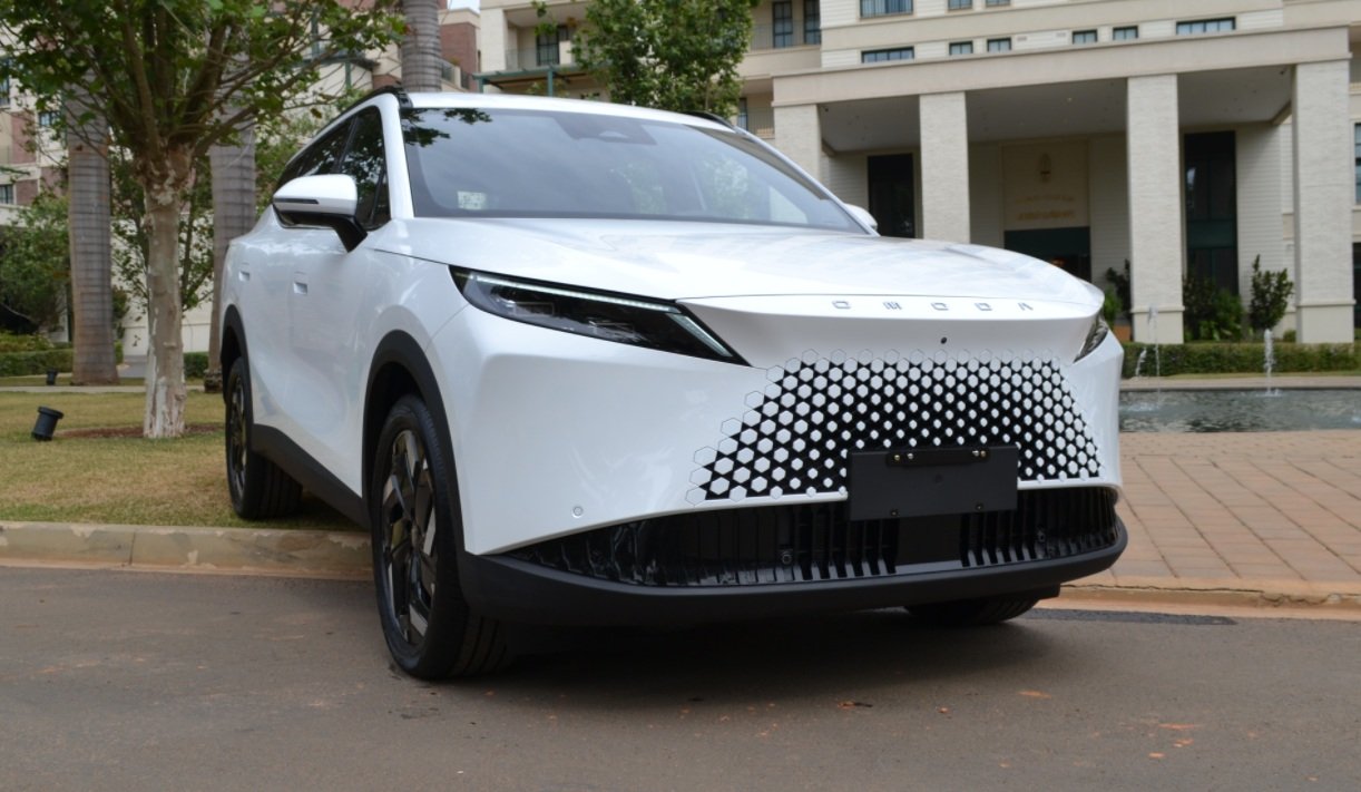 Avaliação: Omoda 7 PHEV chega forte para disputar com Haval H6 e Song, mas tem suas questões