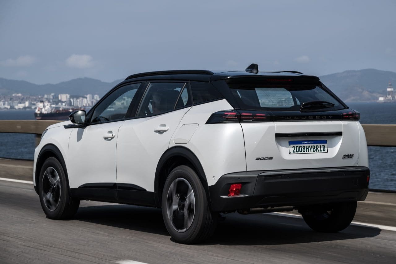 Peugeot 2008 Hybrid 2026 sai mais barato que Kardian em promoção