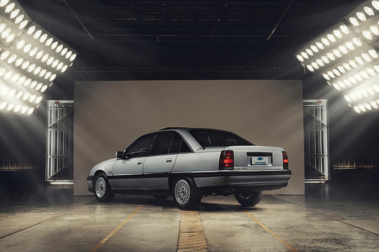 Omega CD 1994 "Irmscher" do Chevrolet Vintage