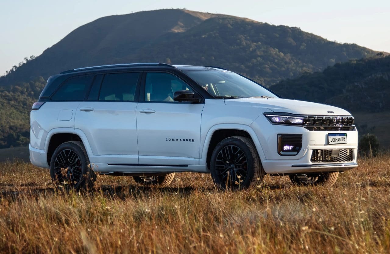 Jeep Commander Blackhawk 2027 - Foto: divulgação