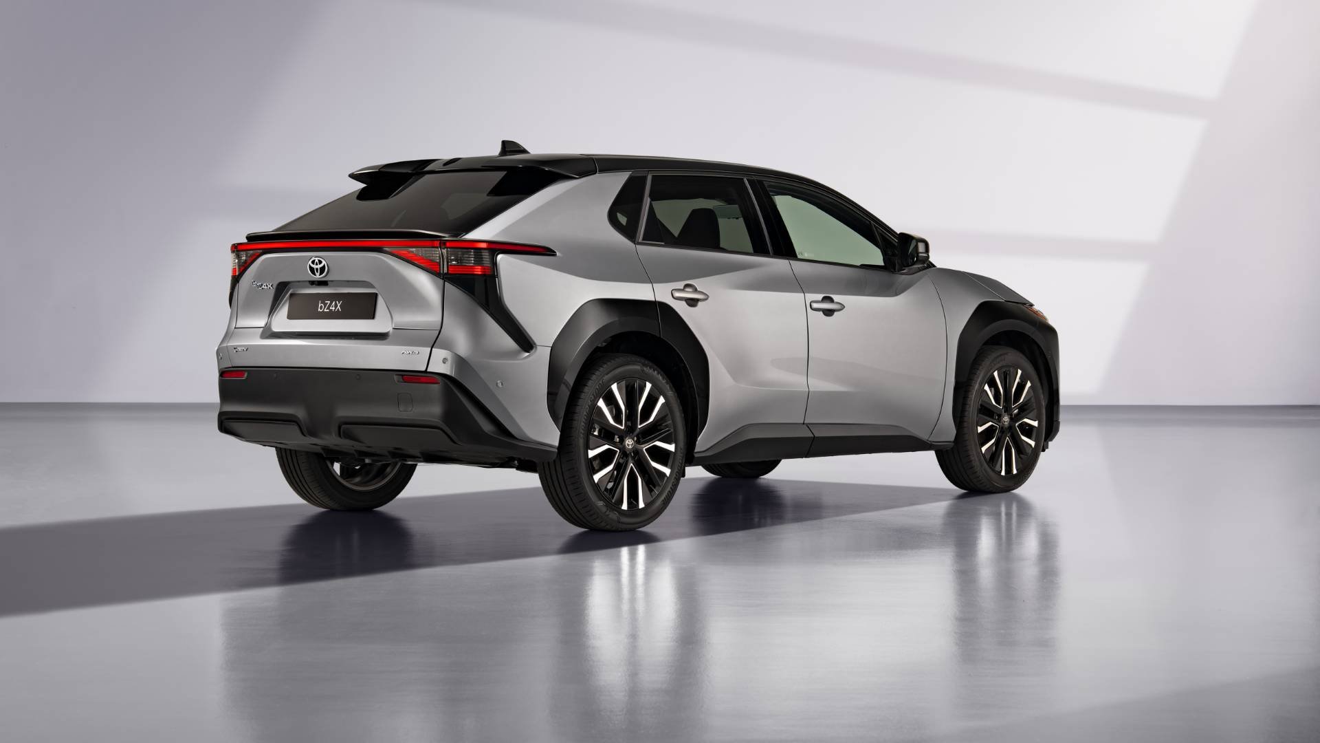 Toyota bZ4X 2026 