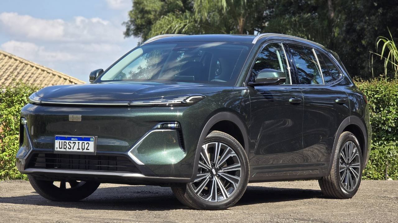 dianteira do Geely EX5 EM-i 2026