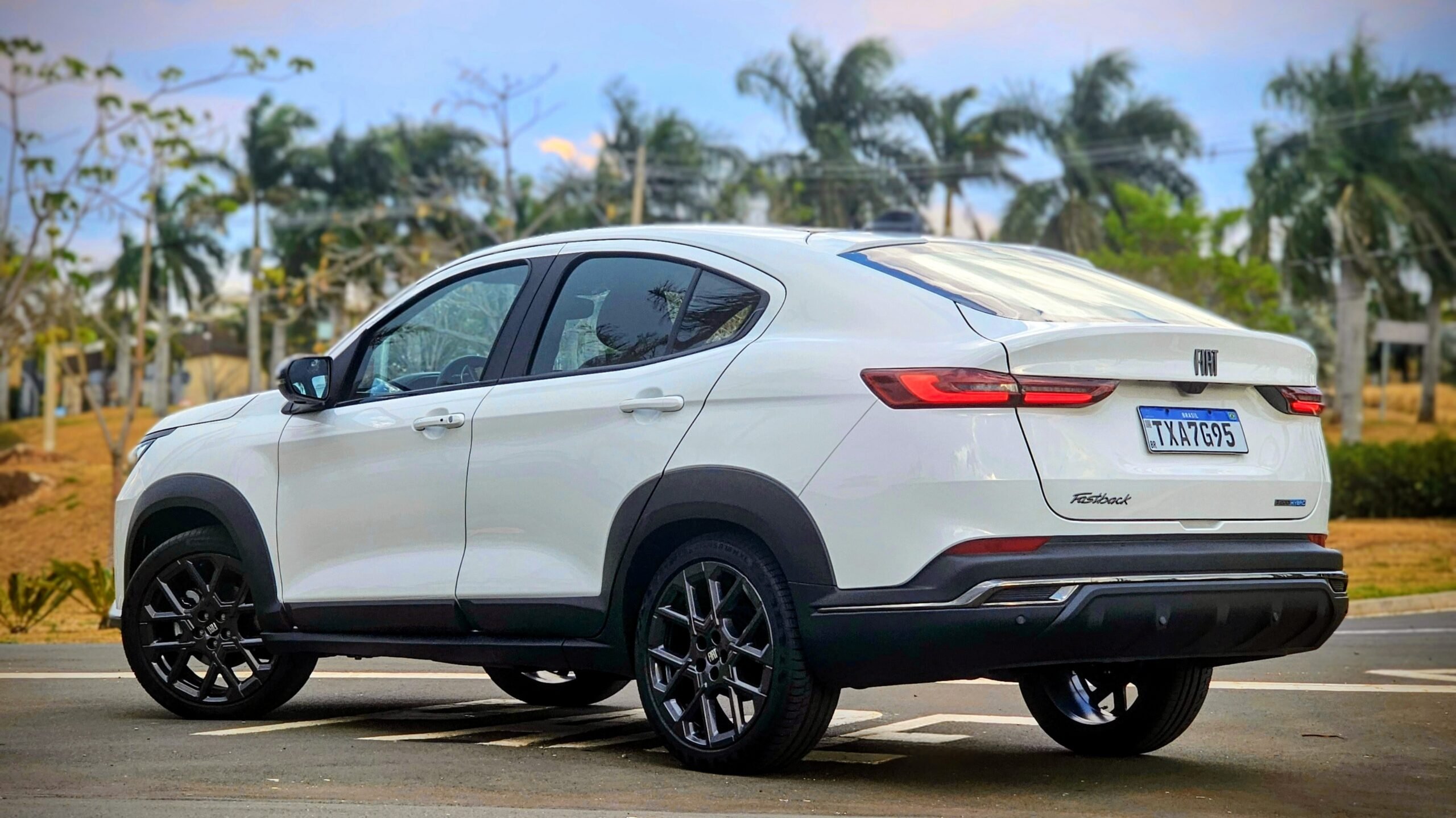 Fiat Fastback 2026 Hybrid