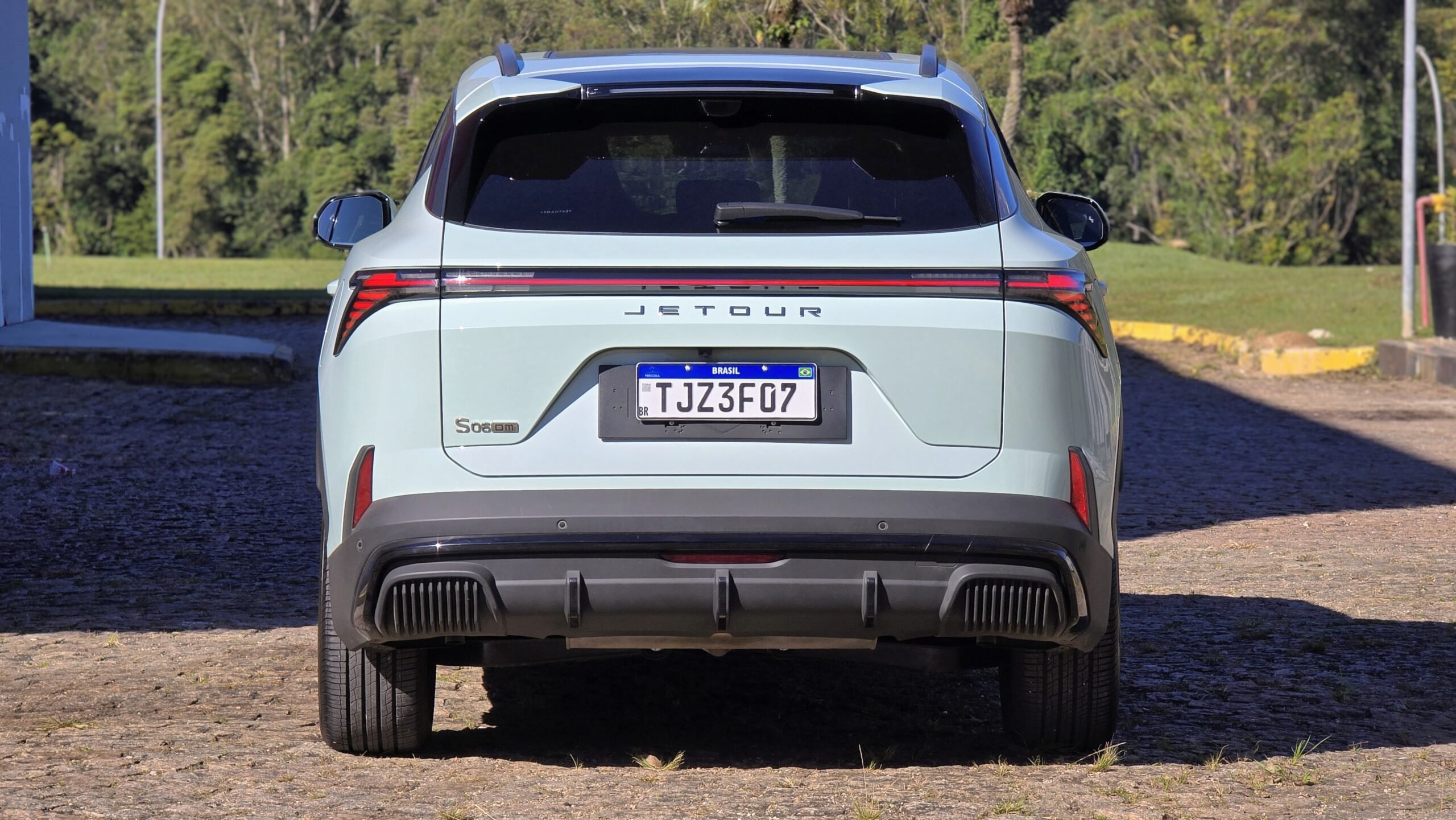 Jetour S06 2027 Premium PHEV traseira