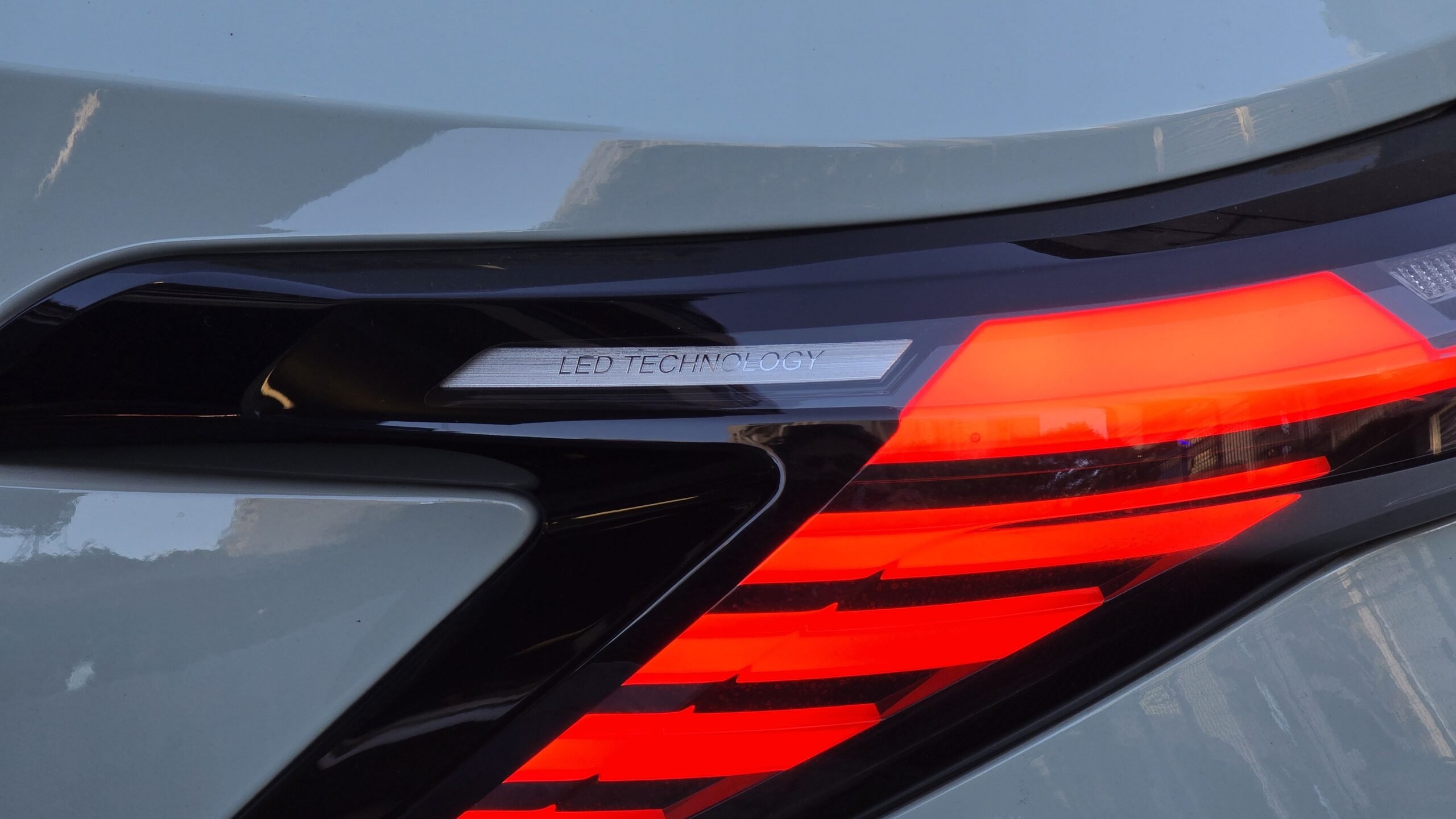 Jetour S06 2027 Premium PHEV