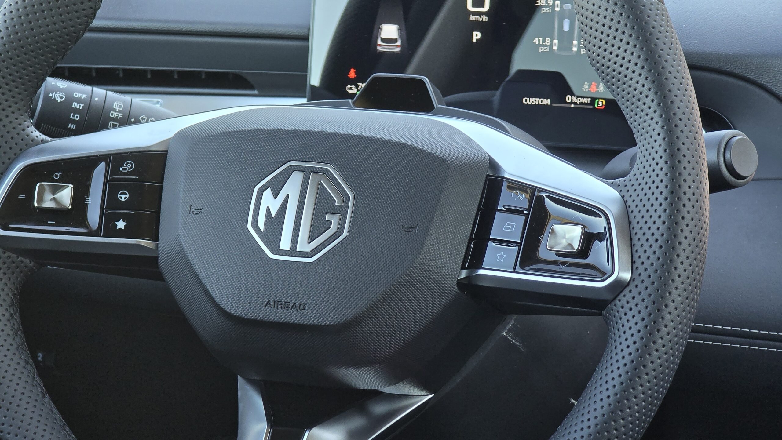 MG Motor MG4 Urban Luxury