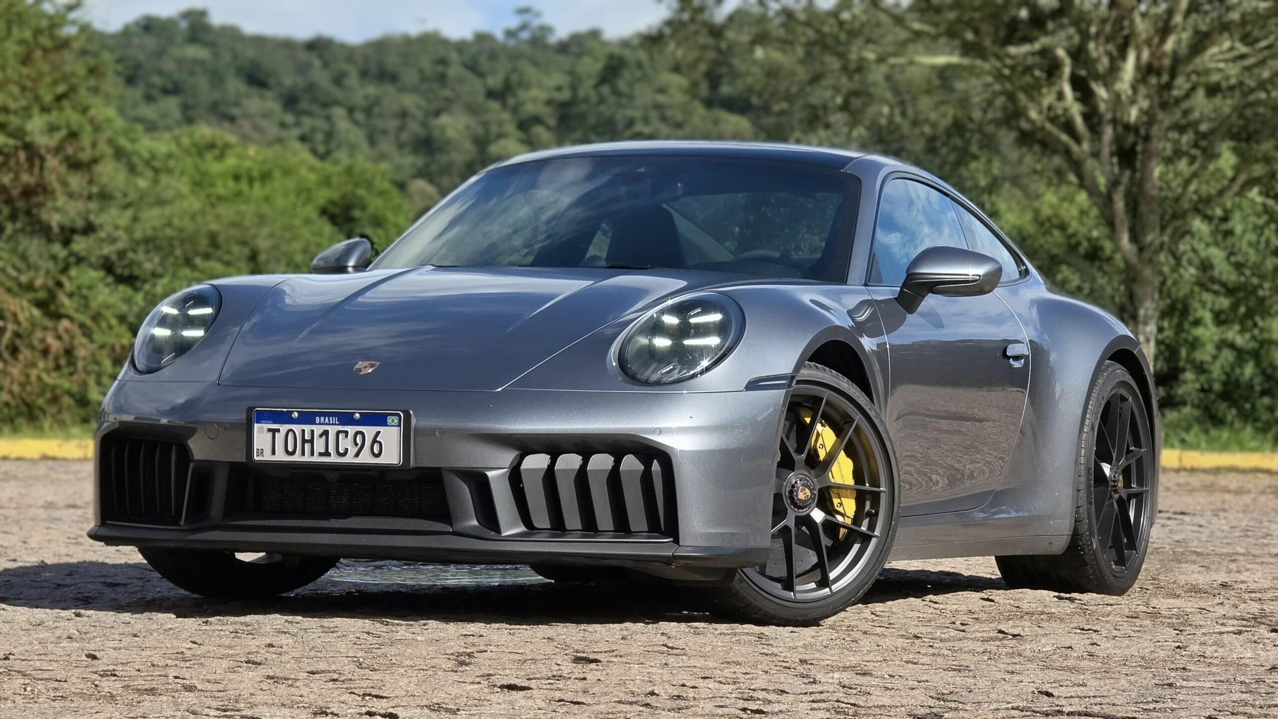 Porsche 911 Carrera GTS T-Hybrid 2026