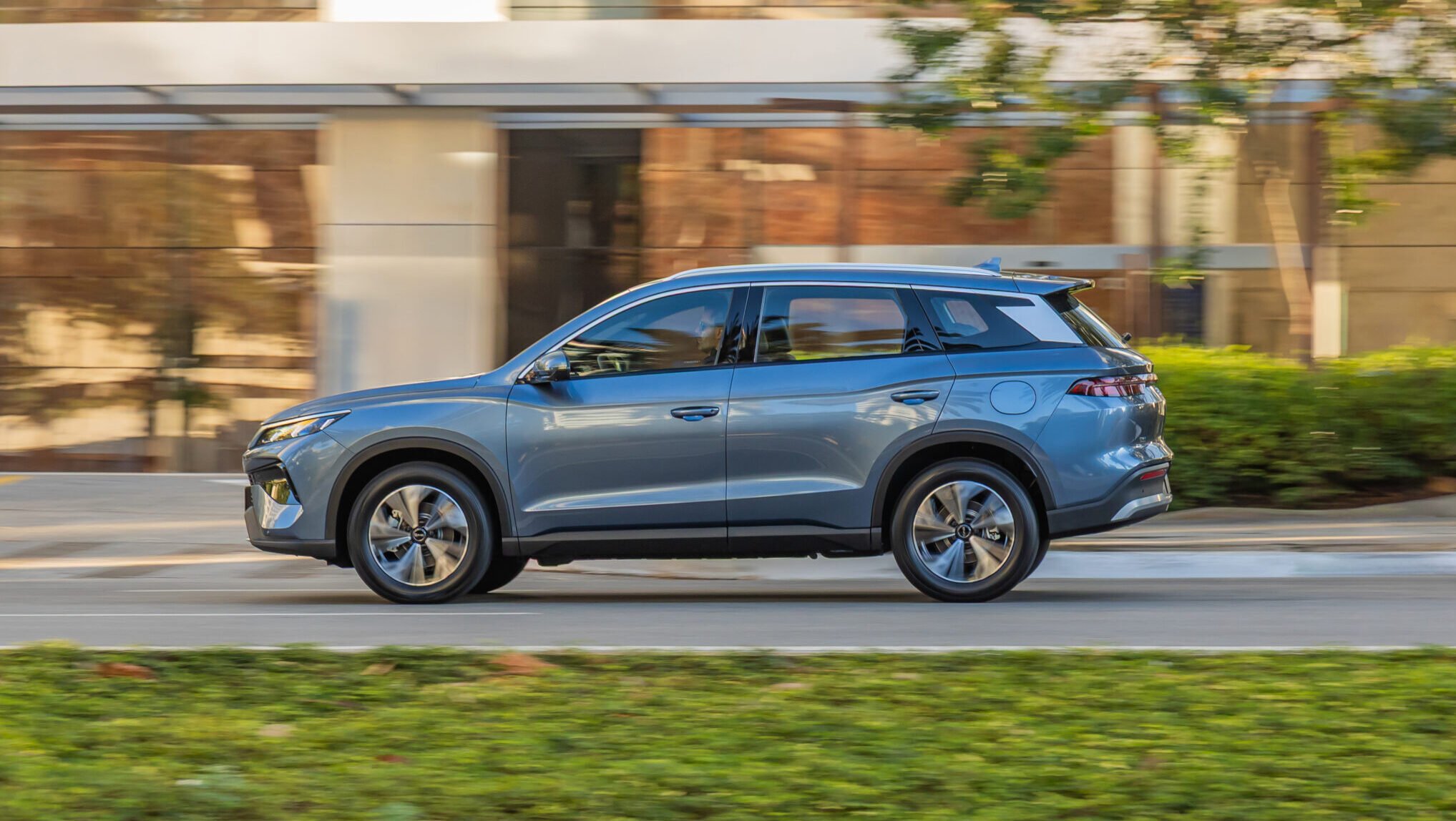 BYD Song Pro 2027 PHEV flex lateral