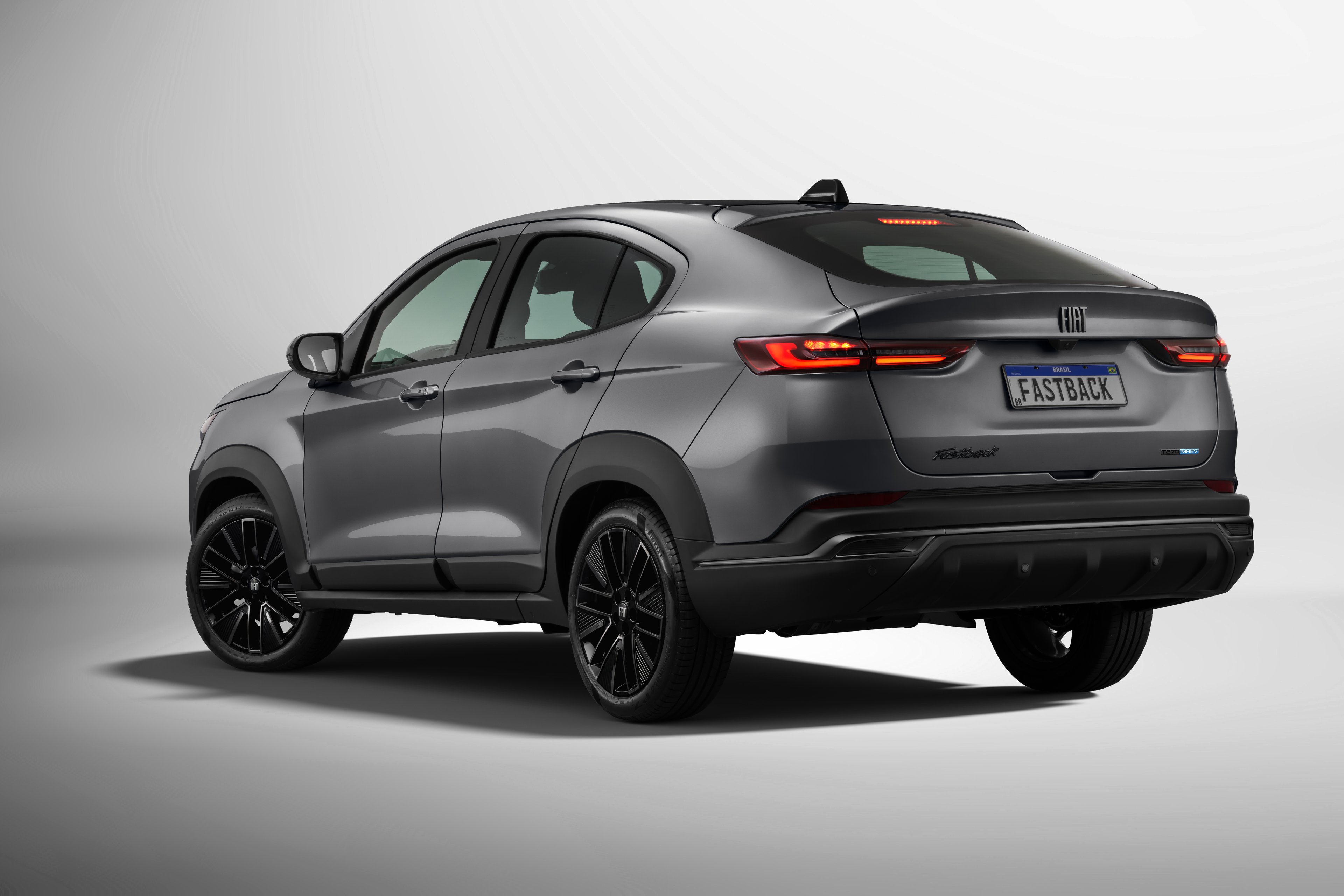 Fiat Fastback 2027 Blackmotion