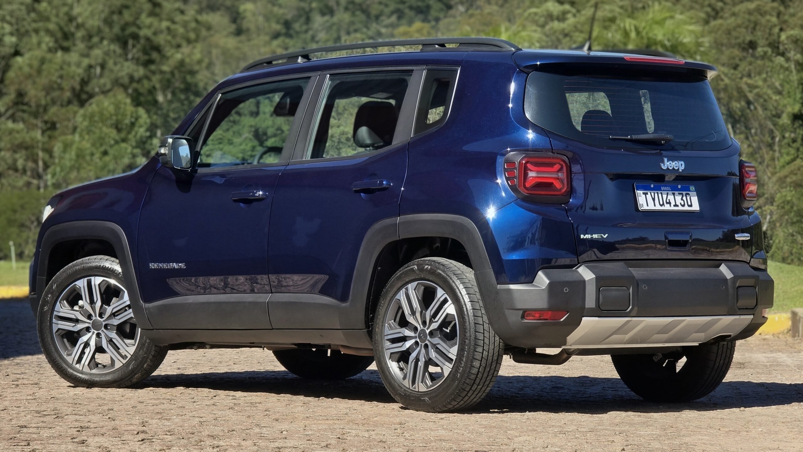 Jeep Renegade Longitude MHEV 2027 traseira