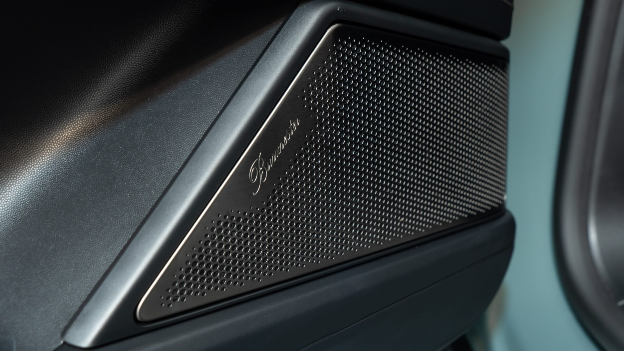 Porsche Cayenne Electric 2027