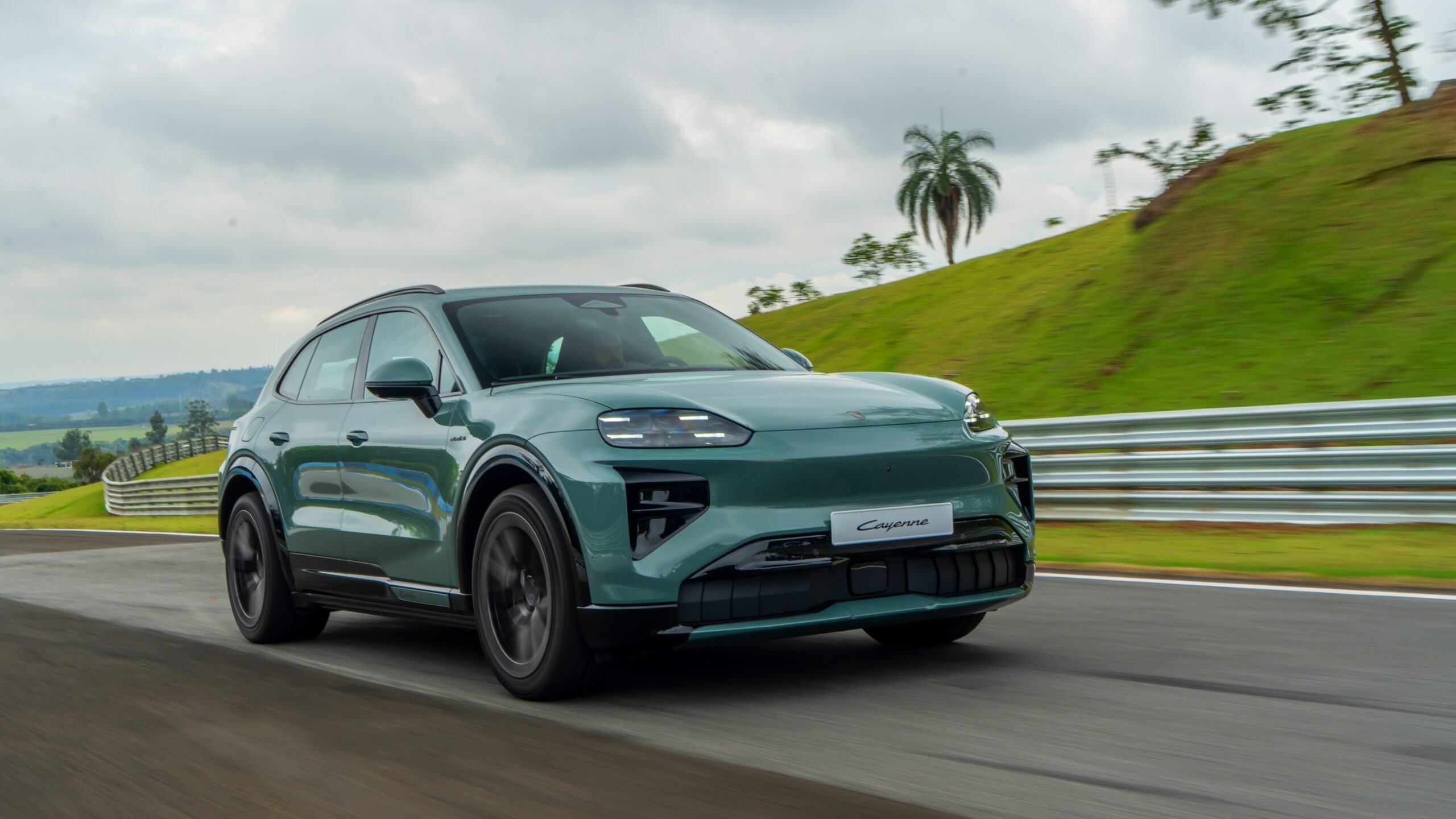 Porsche Cayenne Electric 2027