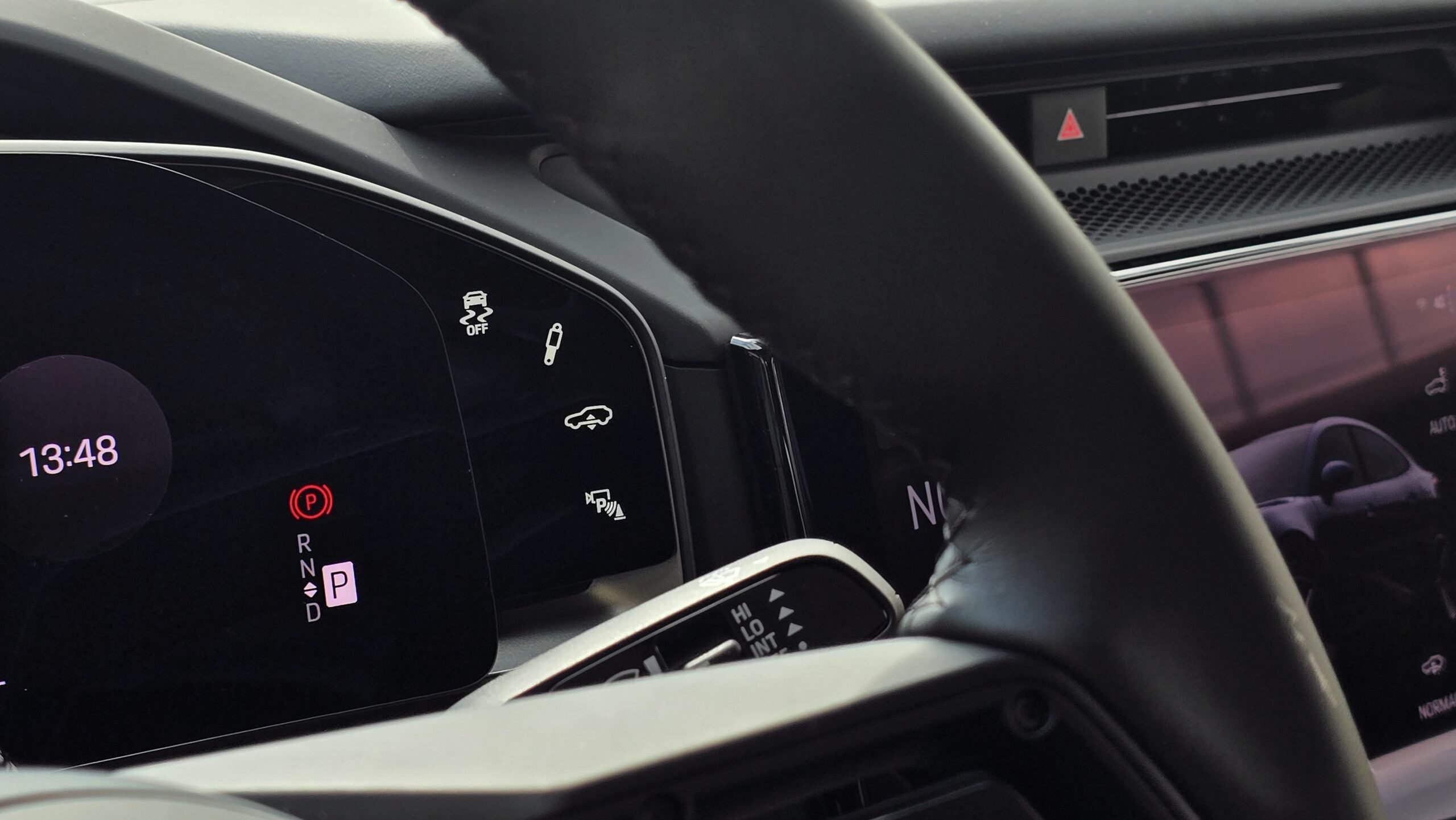 Porsche Cayenne Electric 2027