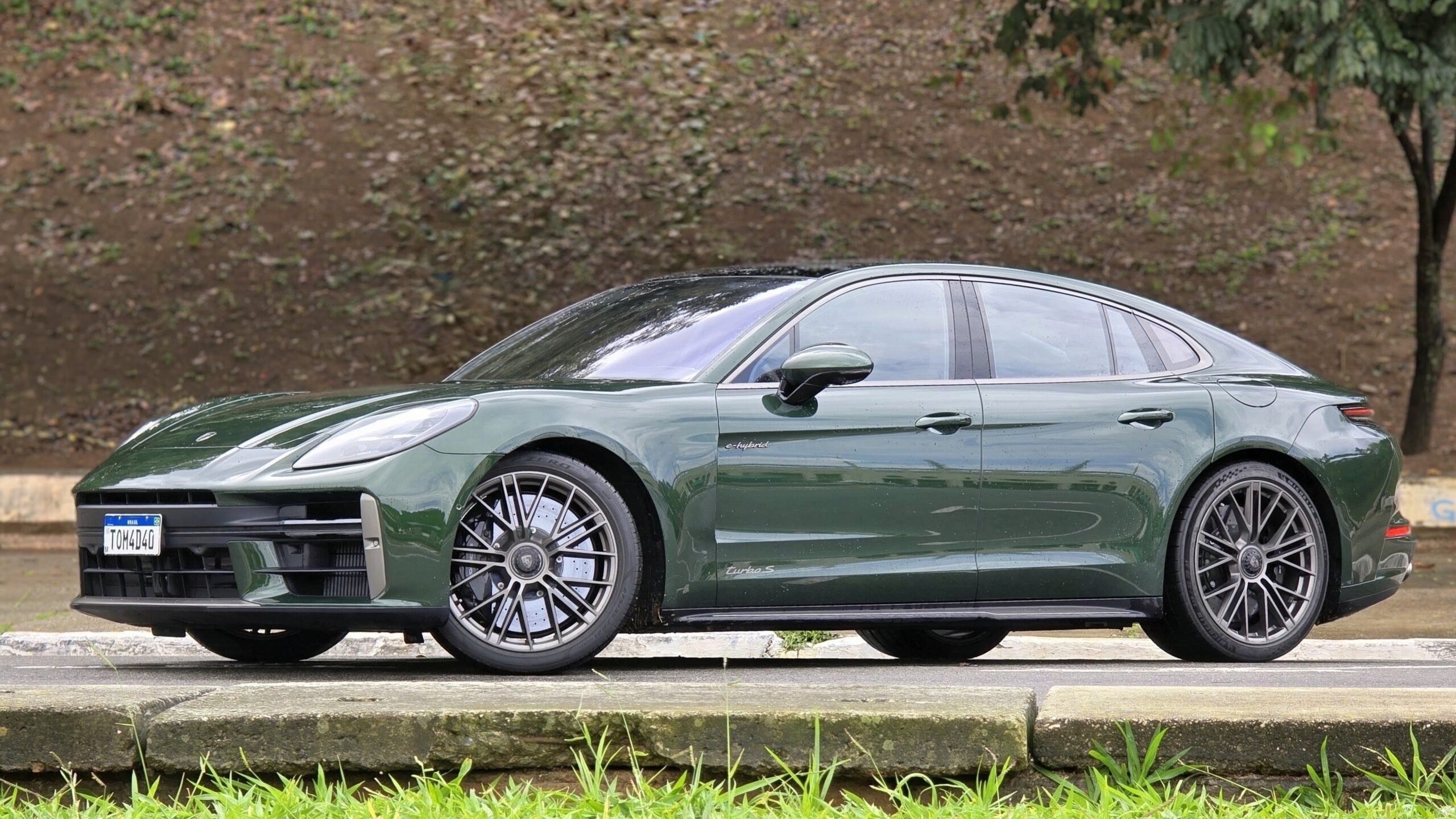 Porsche Panamera Turbo S E-Hybrid 2027